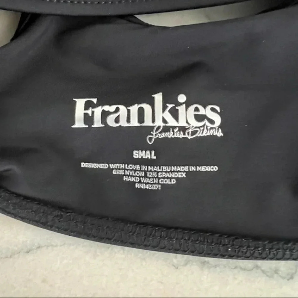 Frankie’s Bikinis Aleisha Eco Bikini Top in Black Small B705 - Picture 4 of 4